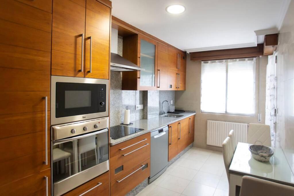 Piso Luminoso Y Tranquilo En Ourense Apartment Екстериор снимка